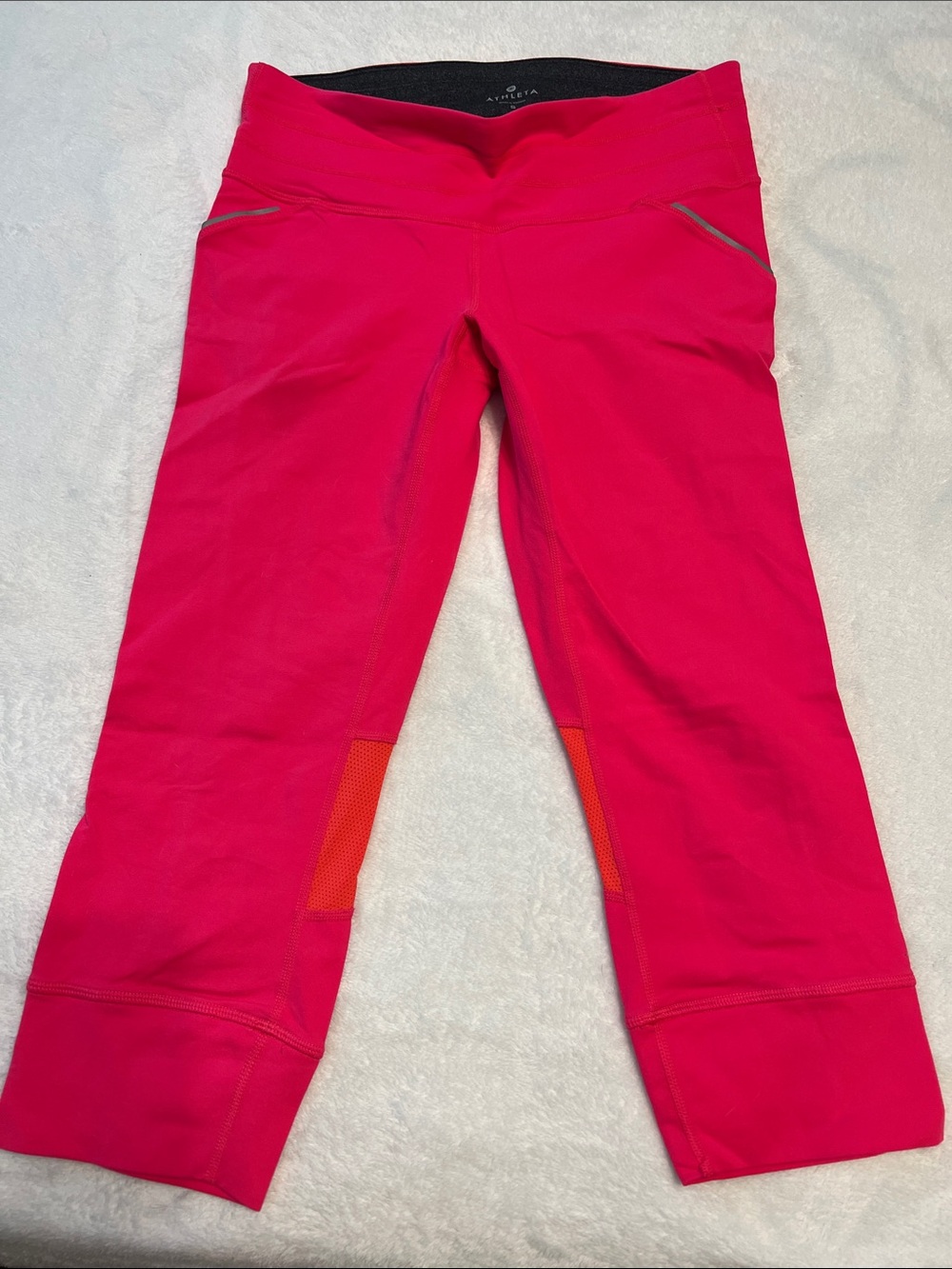 Athleta Bright Pink women’s Active Capri Leggings size S